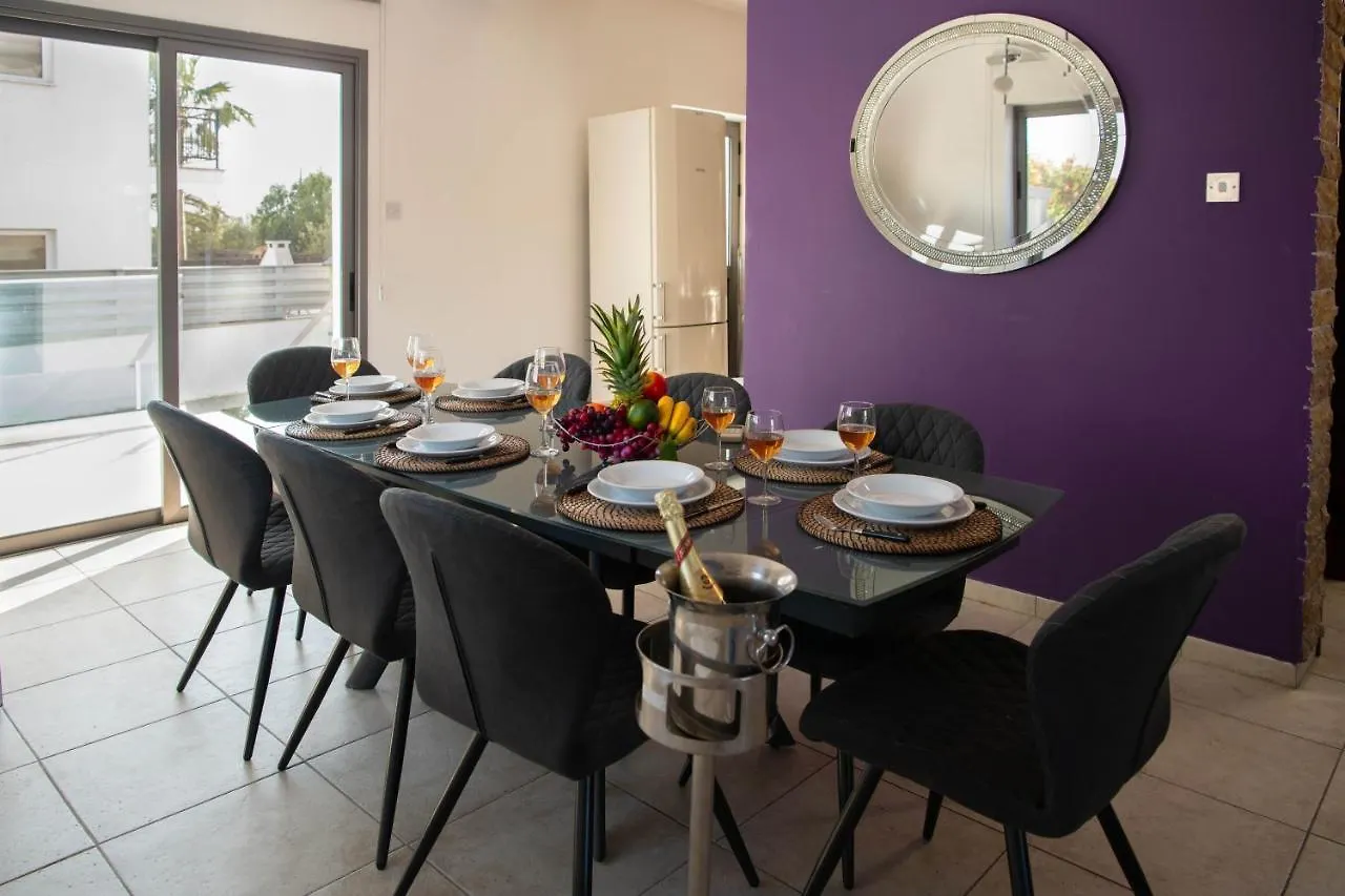 איה נאפה Villa Ruby Yiasemina 0*, איה נאפה קפריסין